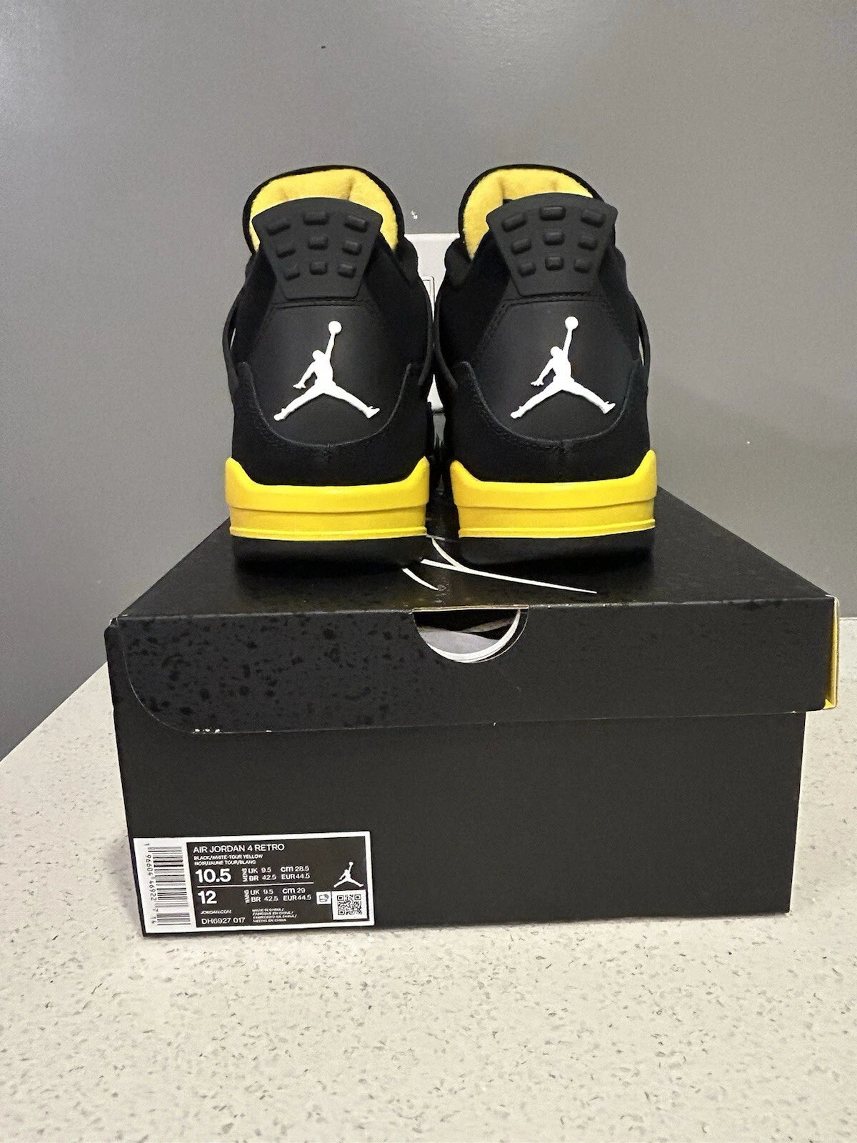 Air Jordan 4 Retro "THUNDER"